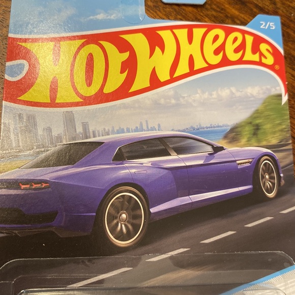 HOT WHEELS 1/64 2022 MODERN CLASSICS FULL SET OF 5 PORSCHE TESLA CADILLAC JAGUAR - Picture 10 of 11